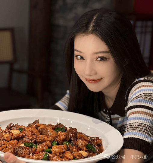 hga035会员注册_他俩没分手但被拍到吵架了hga035会员注册,吵得很凶......