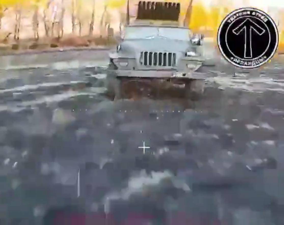 皇冠信用网登2代理
_俄军大捷!乌军5500人被歼皇冠信用网登2代理
,3个旅投降,法械旅在红军城举起白旗