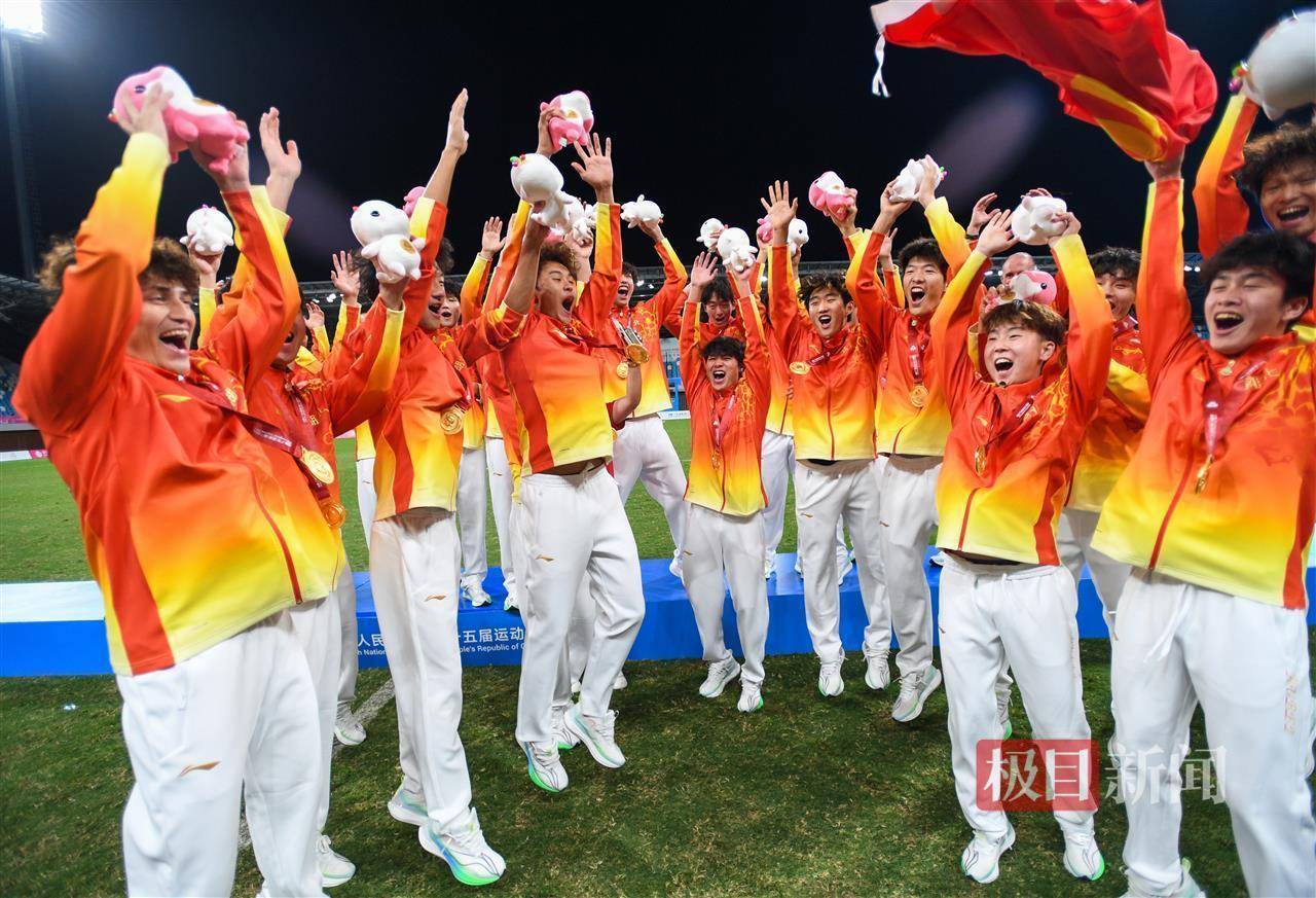 皇冠体育App下载
_U20夺冠创历史!唱响青春凯歌皇冠体育App下载
,绽放“荆”彩荣光