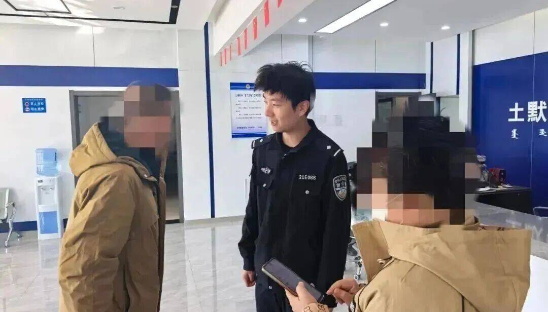 皇冠信用盘登2代理申请
_男子彩票中奖太兴奋皇冠信用盘登2代理申请
,拍照发业主群分享,隔天奖金被邻居冒领……