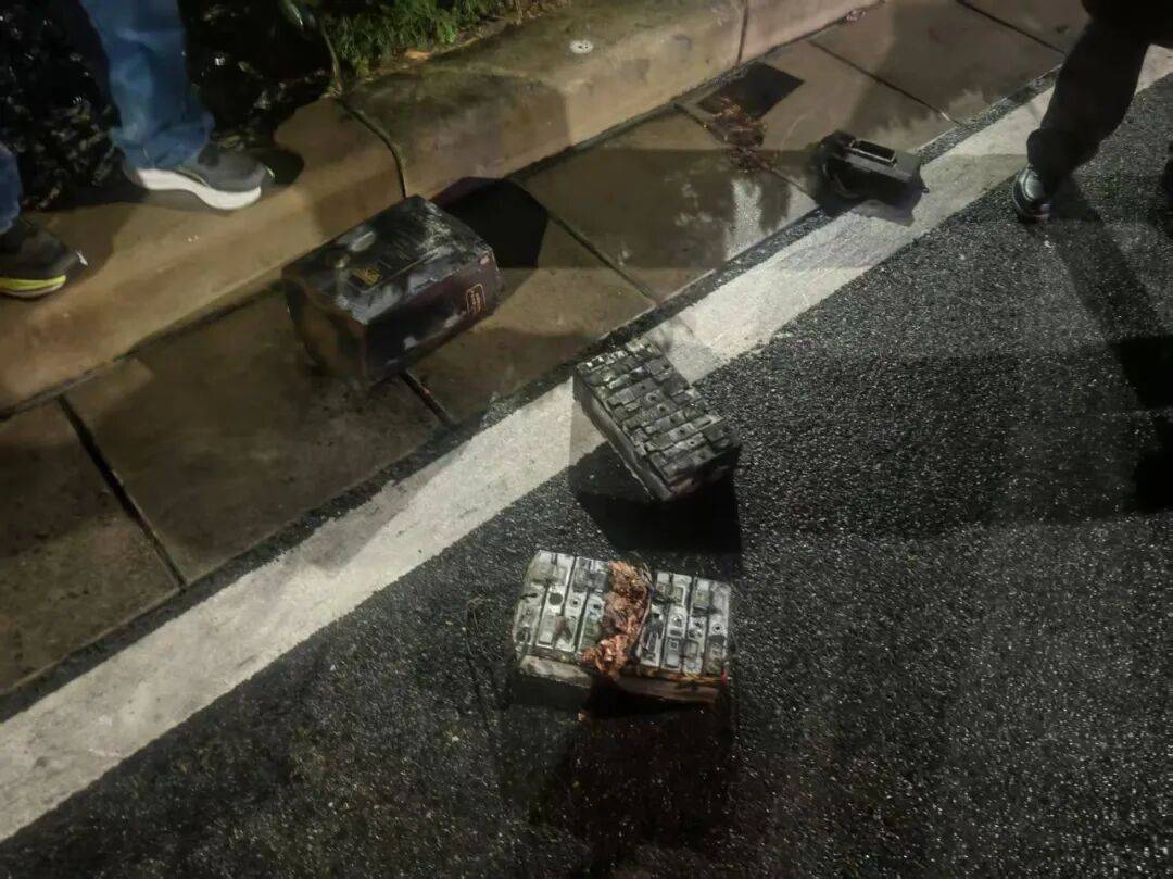 皇冠会员网址
_集中曝光皇冠会员网址
!郑州市2025年11月共发生13起电动自行车火灾!