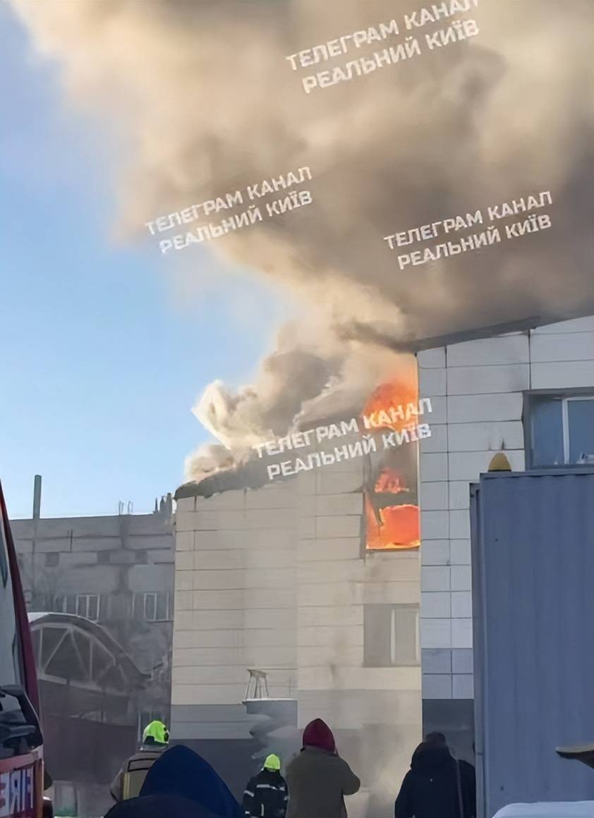 英格兰冠军联赛_斩首乌克兰高官英格兰冠军联赛，俄军图95升空被召回，发生了什么？基辅空战爆发