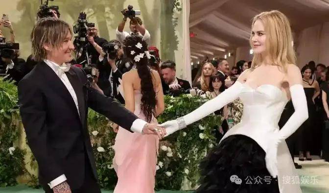 卢加诺 v 克卢日_终究还是离婚了卢加诺 v 克卢日！这样的结果已经算体面了吧！