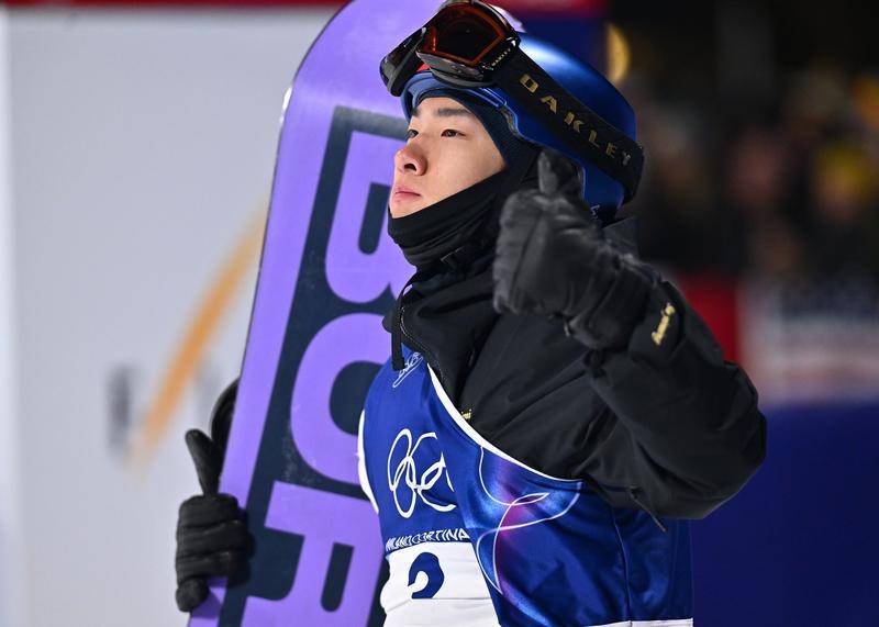 皇冠信用网最新地址_中国队首枚奖牌皇冠信用网最新地址！米兰冬奥单板滑雪男子大跳台 苏翊鸣摘铜