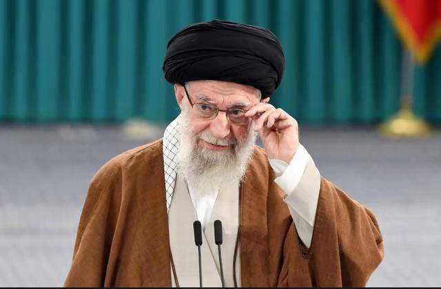 皇冠信用网庄家_伊朗不是委内瑞拉皇冠信用网庄家，美国这仗真不好打！特朗普的反复横跳，他或许也在犹豫