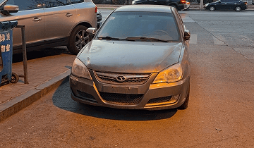 皇冠信用盘申请_大连女子不慎剐蹭无牌车皇冠信用盘申请，联系不上车主报警求助，竟牵出“案中案”！