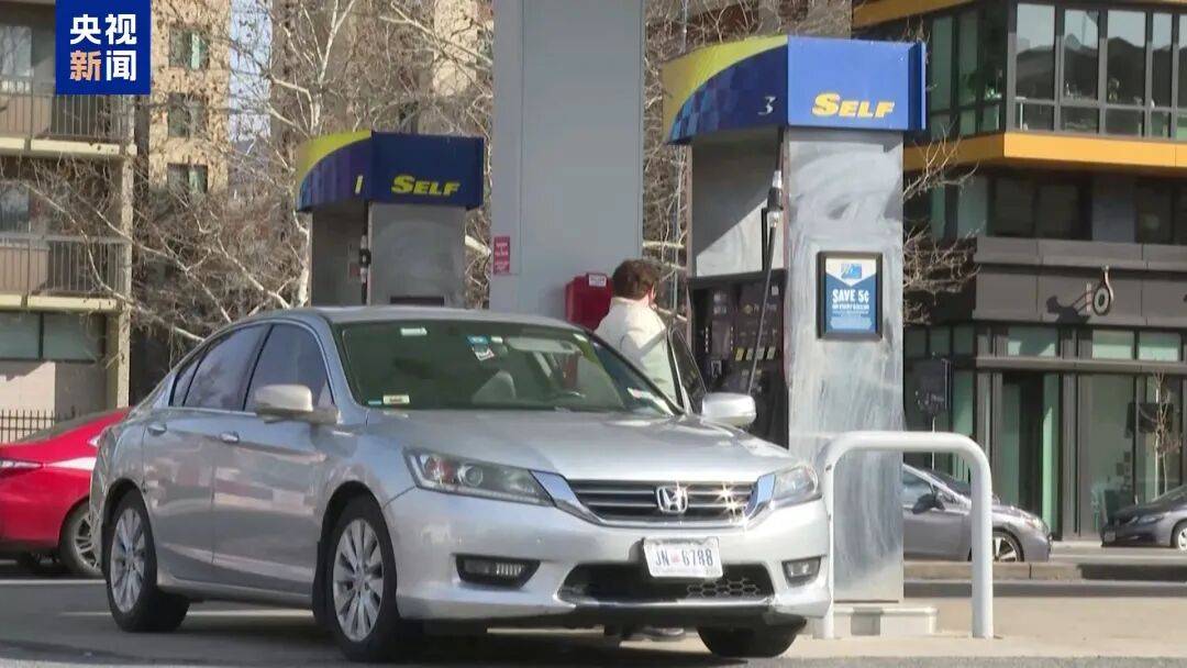 皇冠信用盘怎么弄
_对伊动武致油价高涨皇冠信用盘怎么弄
,特朗普经济政策支持率创新低!美放松对委制裁以增加石油供应,万斯承认美国面临“困境”:未来几周还有一段艰难的路