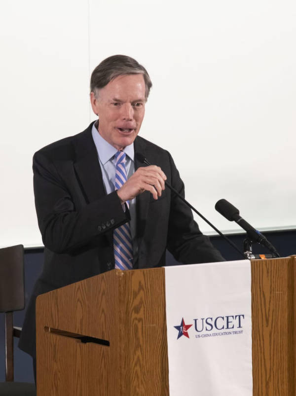 皇冠hga035客户端_前美驻华大使警告:中国专家凋零皇冠hga035客户端,国安危矣