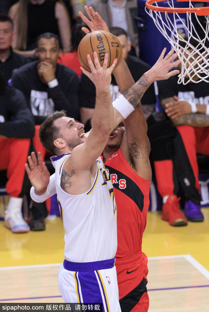 皇冠会员如何申请_晴天霹雳!湖人双核东契奇里夫斯同时倒下皇冠会员如何申请,季后赛前景蒙阴