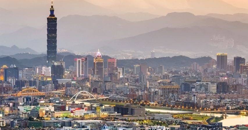 皇冠信用网账号注册_郑丽文亮相人民大会堂皇冠信用网账号注册,马英九的叮嘱她全听进去了?统一势在必得