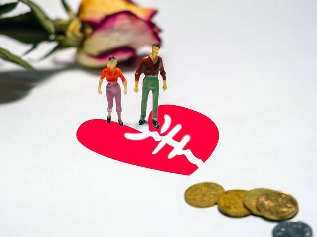 皇冠信用网APP下载_“女子产后半月被男友起诉返还彩礼”引热议 律师解读彩礼返还比例、嫁妆退还等焦点