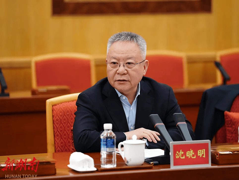 皇冠世界杯
_湖南省委书记:必须下决心推动烟花爆竹产业全面绿色转型、提升本质安全水平皇冠世界杯
,真正让老百姓长长久久地端稳“这碗饭”