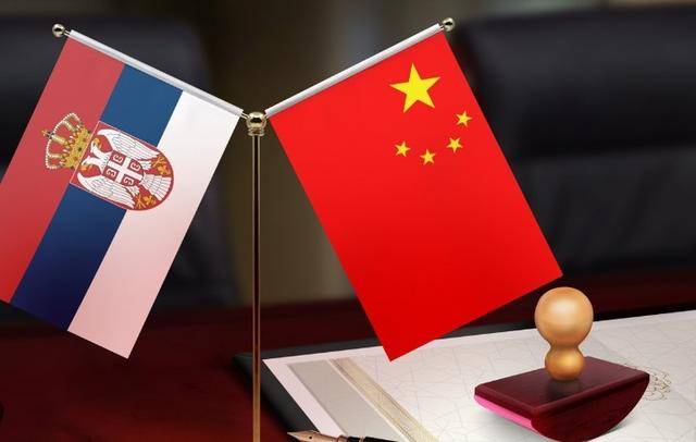 皇冠足球網址
_武契奇刚抵达中国皇冠足球網址
,塞尔维亚爆发数万人抗议,有人不愿看到他访华
