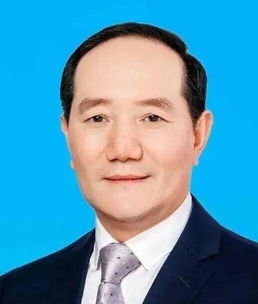 世界盃開戶
_贵州省安顺市委原书记杨昌鹏被查!小学教师为起点世界盃開戶
,曾任凯里市委书记、省农业农村厅长、毕节市长等职